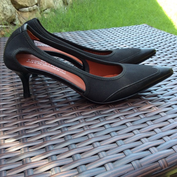 Donald J. Pliner Shoes - DONALD J. PLINER COUTURE SLIP ON KITTEN HEELS